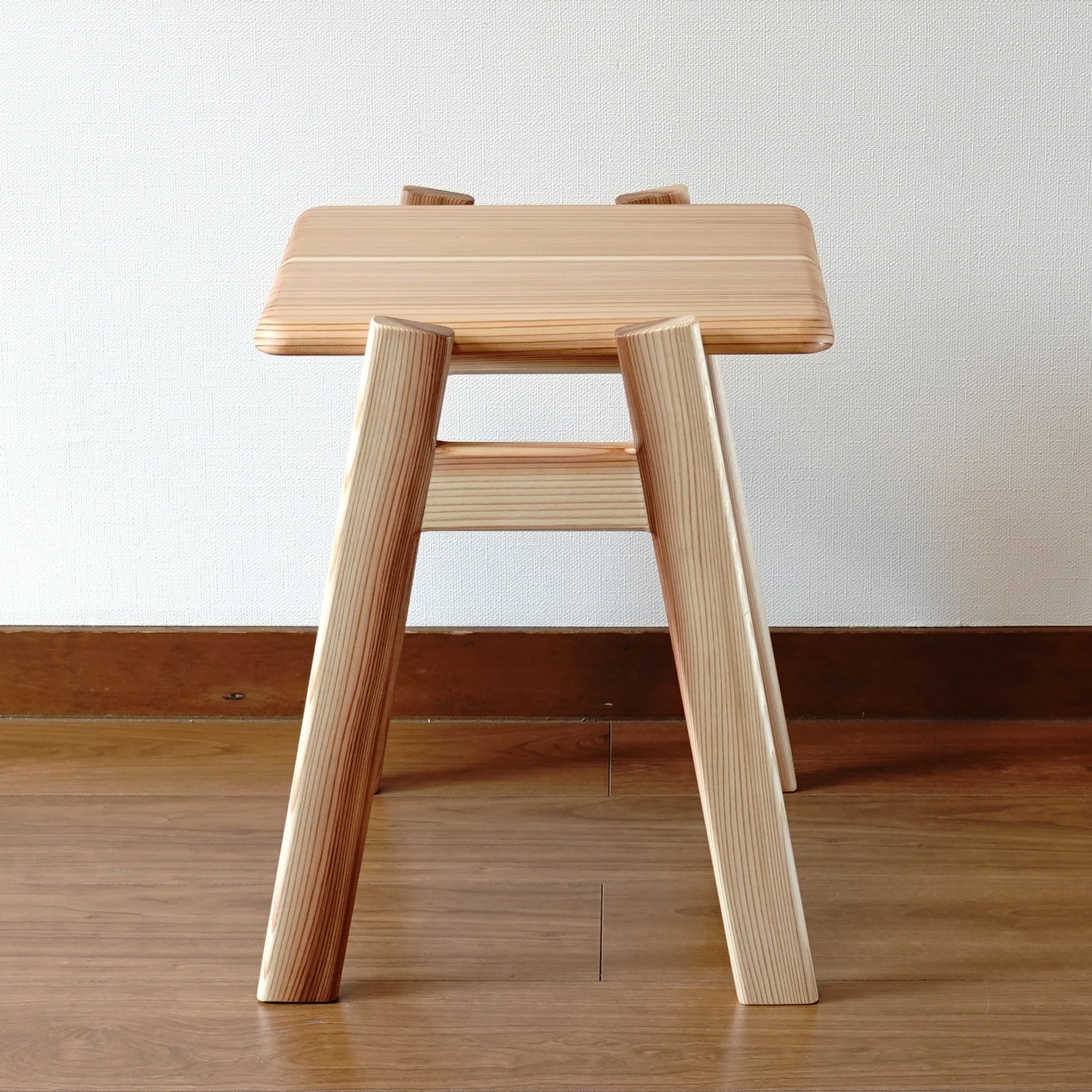 森の学校スツール 杉タイプ【脚サイズ変更】 | あすの森づくりの家具 森の学校スツール 杉タイプ【脚サイズ変更】 | あすの森づくりの家具