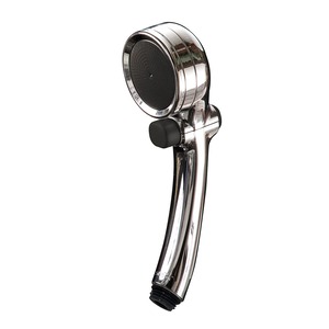 【努力特価】タカギ(takagi) シャワーヘッド シャワー メタリック キモチイイシャワピタ WT 節水 JSB022M