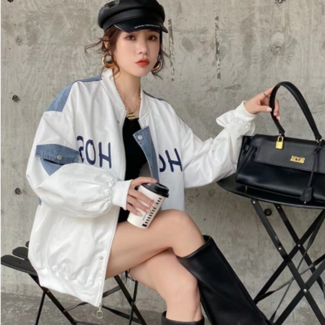 【送料無料】3色 ジャケット アウター レディース ブルゾン ジャンパー 春 秋 長袖 スポーティー かっこいい おしゃれ 個性的 上着 ホワイト 白 アーミーグリーン 緑 ネイビー ラウンドネック 長袖 ジッパー ジップ デニム かわいい カジュアル ストリート系 個性的 おしゃれ かっこいい ボーイッシュ お洒落 こなれ感 ラフ スポーティー ルーズ バイカラー M L XL 10代 20代 学生 休日 デート お出かけ 女子会 旅行 韓国系 ファッション 人気 スタイル コーデ db1758