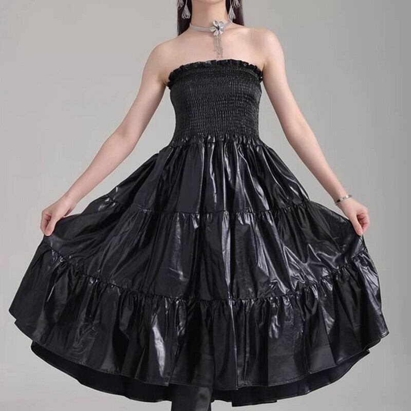 チューブレザー肩出しワンピース A0223