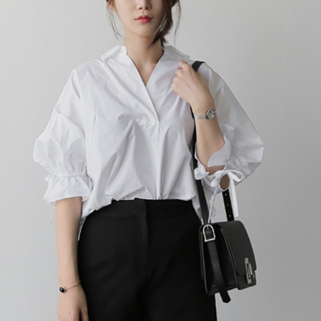 袖フリル バックコンシャス Vネック 無地 ブラウス