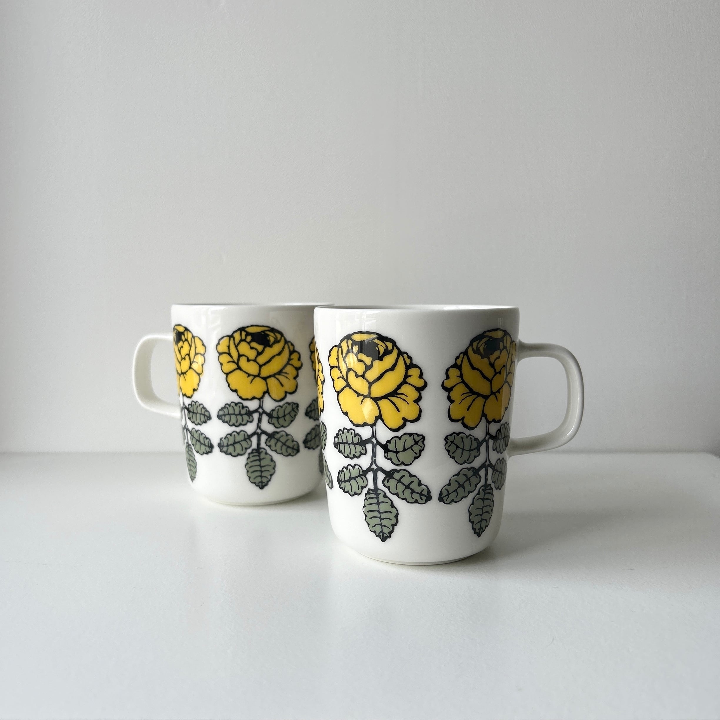 Vihkiruusu ヴィヒキルース マグカップ YE イエロー marimekko Vihkiruusu ヴィヒキルース マグカップ YE イエロー marimekko