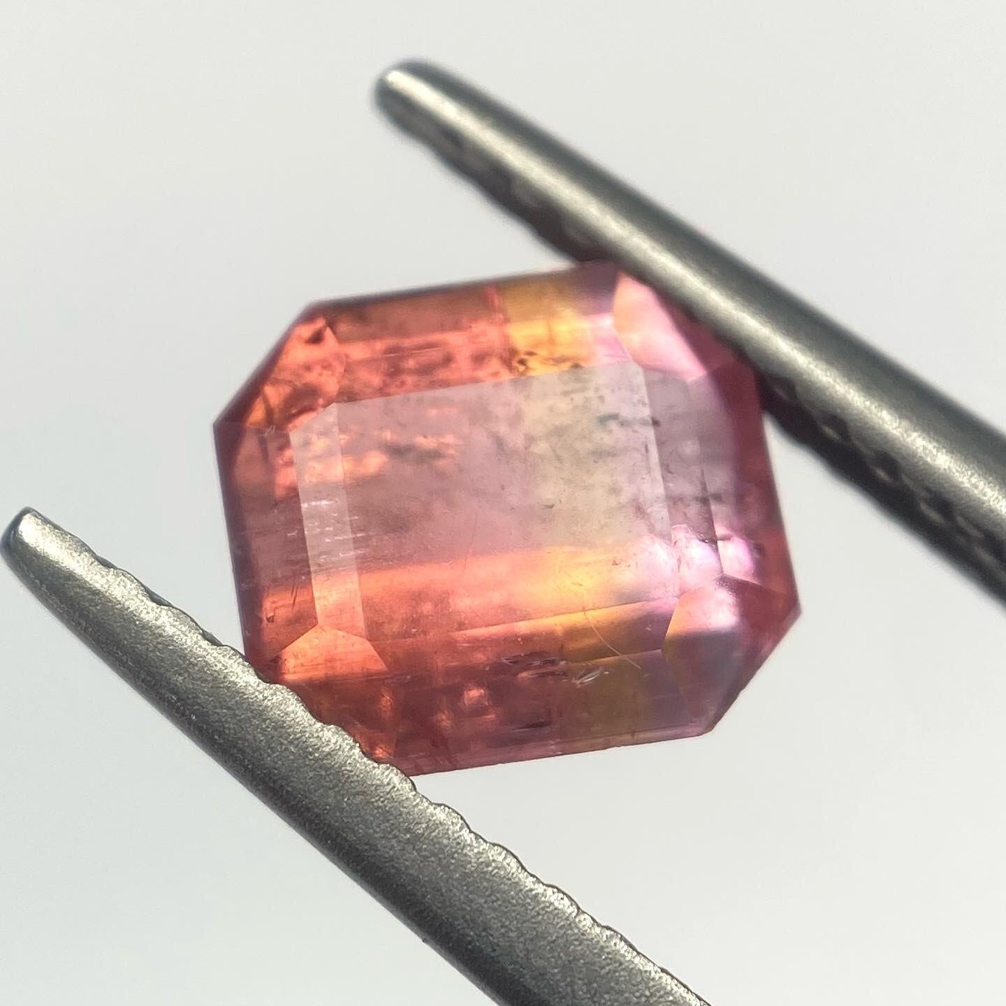 鮮やかな夕焼け　トルマリン