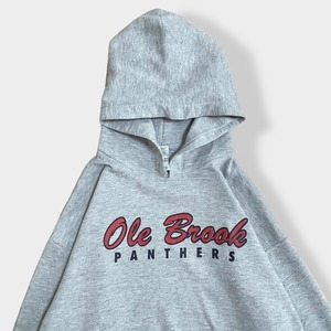 【GILDAN】パーカー バックプリント ロゴ Ole Brook Panthers フットボール スウェット フーディー hoodie プルオーバー  L ギルダン us古着