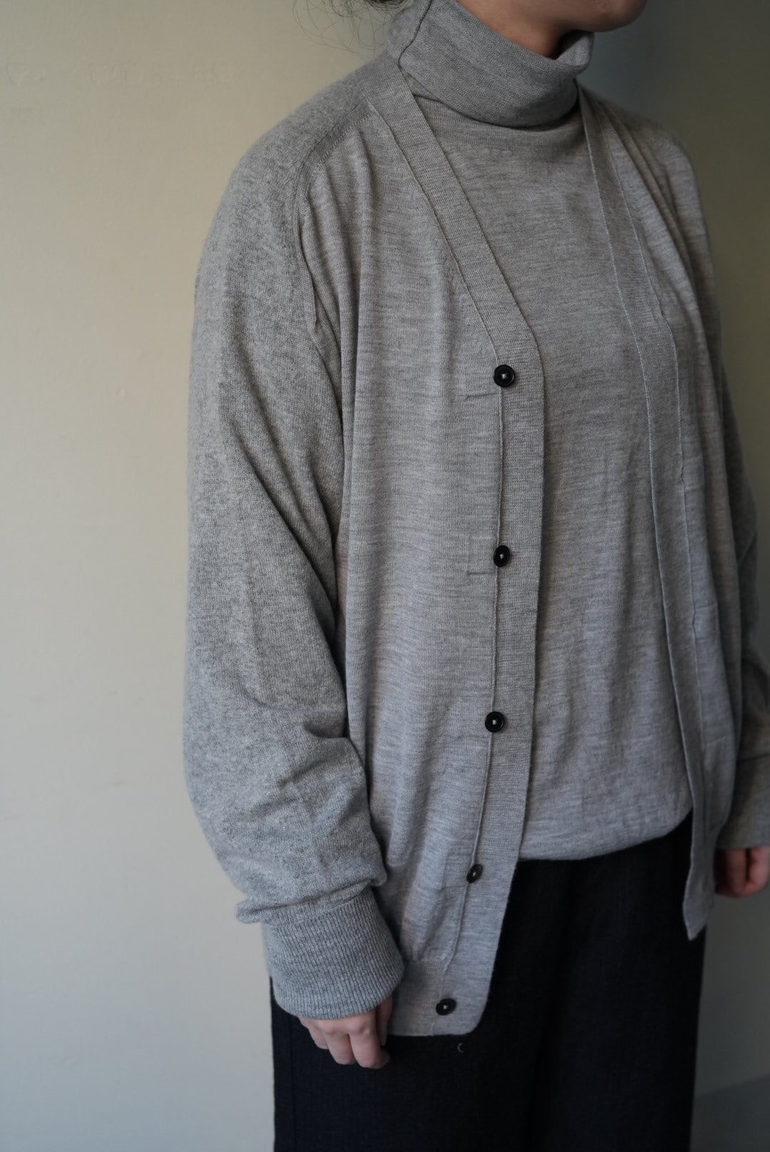 MAATEE&SONS COMBI V CARDIGAN | TOMMY'S KURAMAE
