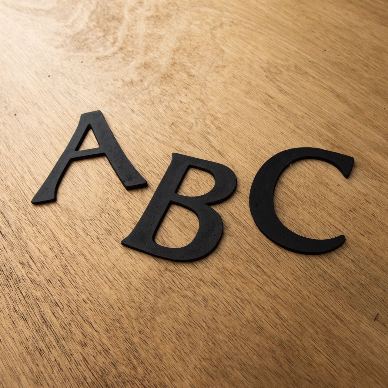 100mmアルファベット 大文字 黒