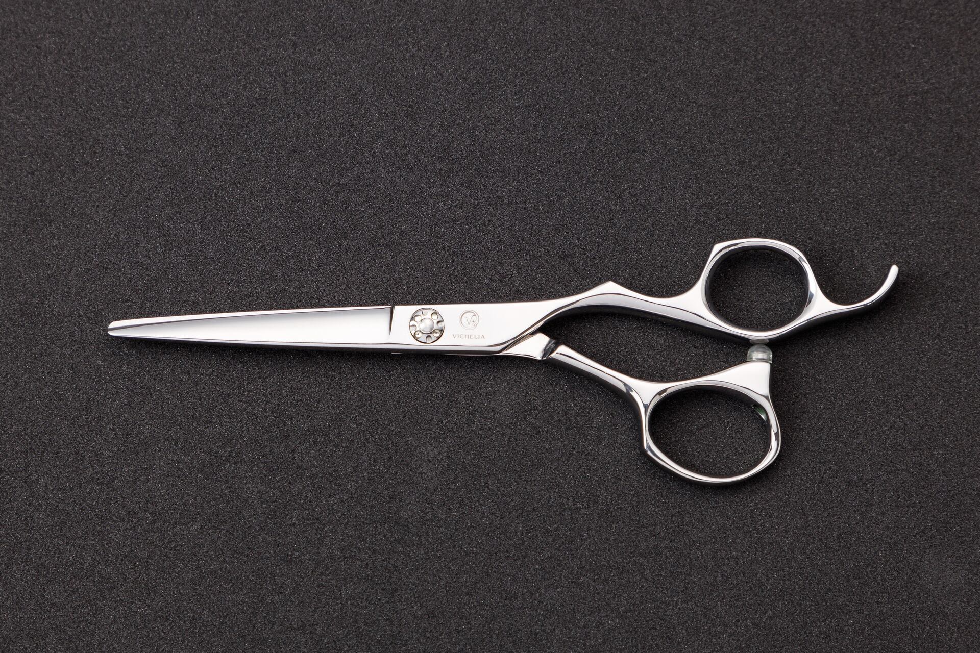 熟練の鋏職人による1丁1丁手作りの鋏屋 VICHELIA Scissors