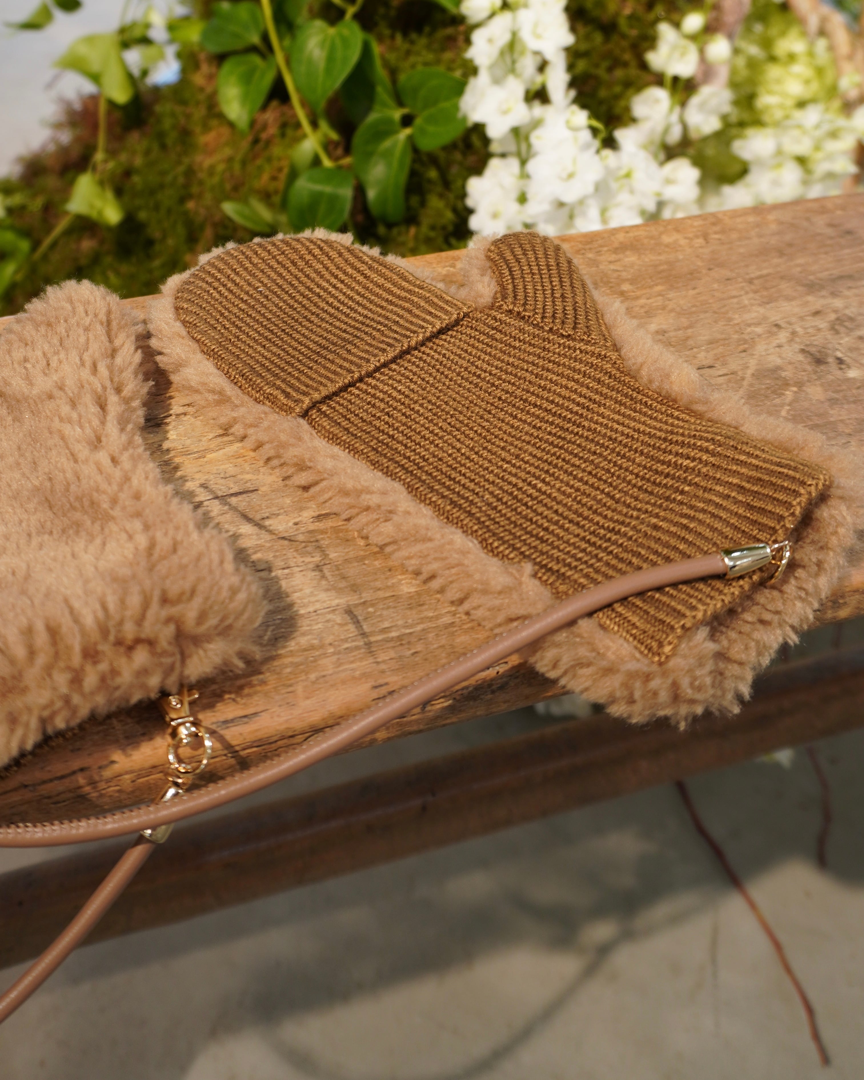 HYEON へヨンted cape camel今季 6c120b68d1d47af4fdb6410f89f487