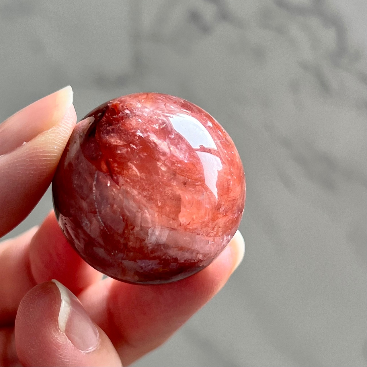 ヒマラヤレッドクォーツB*ヘマタイトインクォーツ*スフィア*マニカラン水晶*天然石インテリア*パワーストーン*置き物