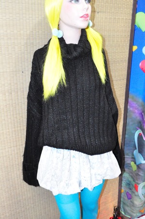 DoReMi Unique Series –  black knit