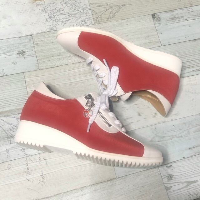 和ごころスニーカー【本革(白)✖️絹*日本茜染】