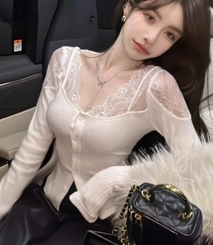 トップス シャツ ブラウス カーディガン スリムフィット セクシー レース Vネック 長袖  Tシャツ 透け感 薄手 大人 お洒落 存在感 春 秋 冬 レディース デート お出かけ 女子会 休日 旅行 普段使い 韓国系 スタイル 送料無料 S M L XL ホワイト ブラック