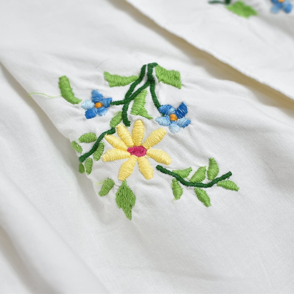 Remakeリメイク 再構築 パッチワーク&ステッチ フラワー刺繍 デザイン