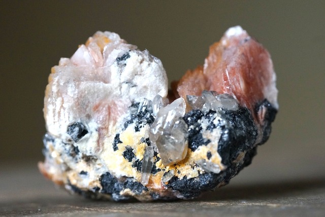 セルサイト/ガレナ/バライト　Cerussite/Galena/Barite