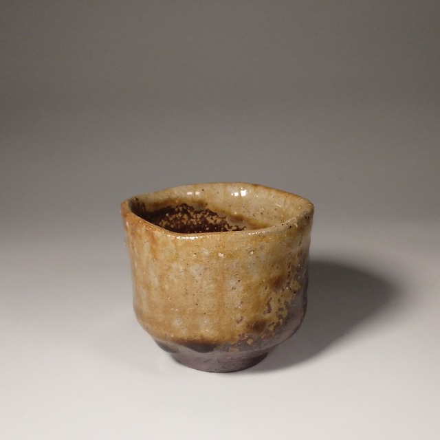 備前胡麻酒呑 Bizen sake cup