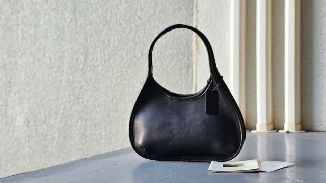 オールドコーチ ☆ エルゴ USA製 レザー ミニ ハンドバッグ ブラック  