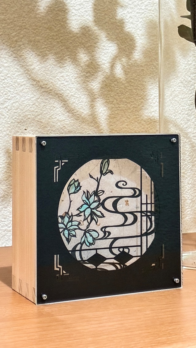 切り絵洋燈-らんぷ- 幻想の箱庭 木蓮の咲く庭「涼光」／紙浪漫 - Paper Roman -