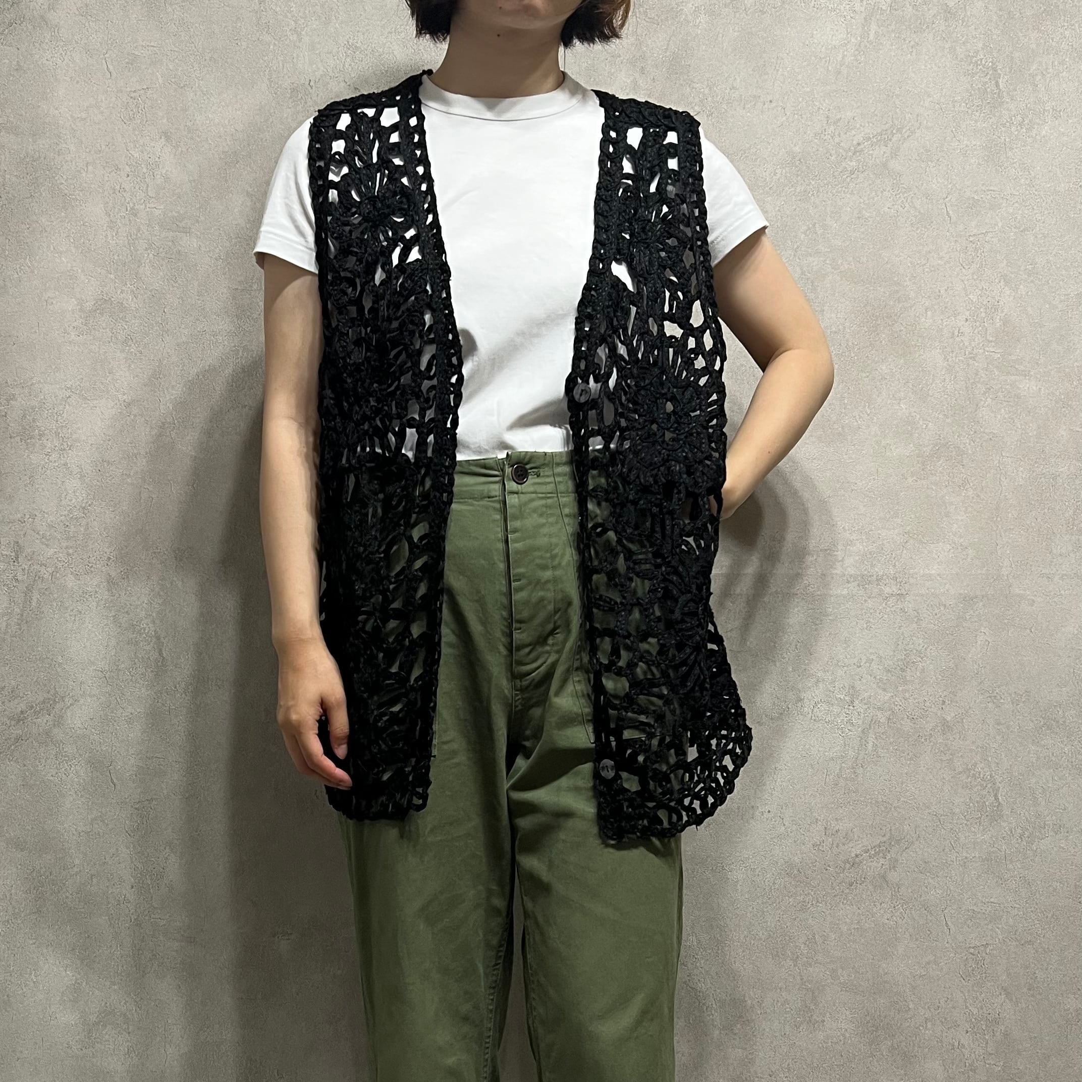 vintage 花柄レース編みベスト ブラック 黒 Vネック 前開き 古着 vintage 花柄レース編みベスト ブラック 黒 Vネック 前開き 古着