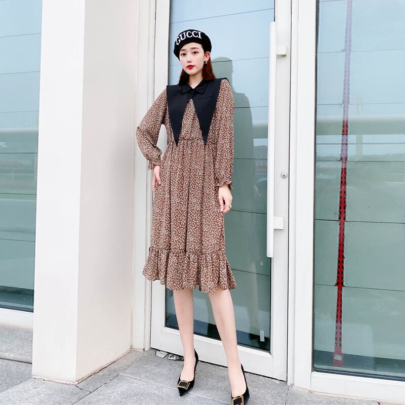 プラスサイズの女性の200kgの秋の太った姉妹のウエスタンスタイルのツーピースドレスは、薄く、ハイウエストで、大きな花柄のスカートでした ミックスインファッション48241805056