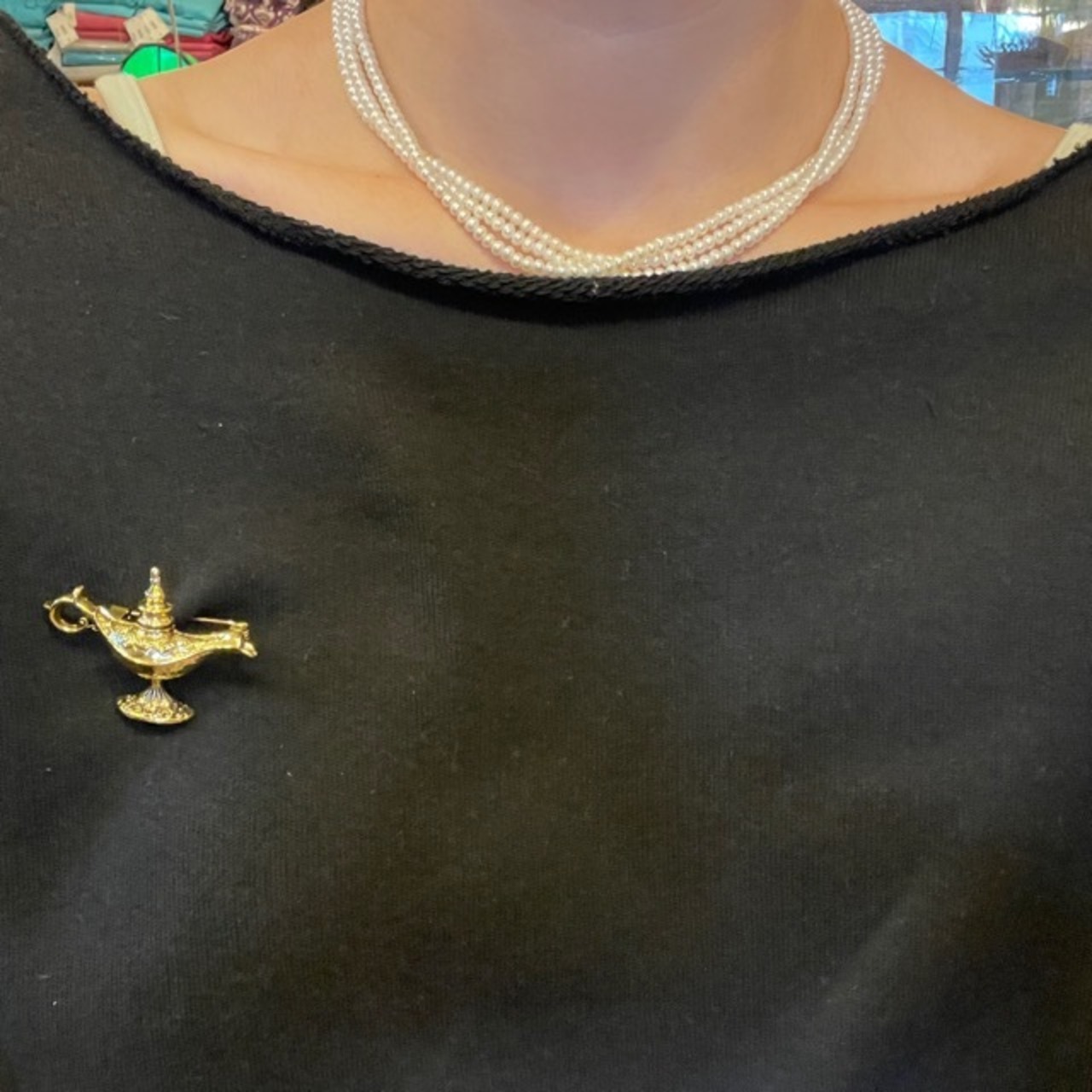 TOPANGA Jewelry Bijou art brooch Magic Lamp Gold / ビジューアートブローチ 魔法のランプ ゴールド プレゼント プチギフト ジャケット 帽子 バッグ ニット キラキラ アクセサリー かわいい ファッション小物
