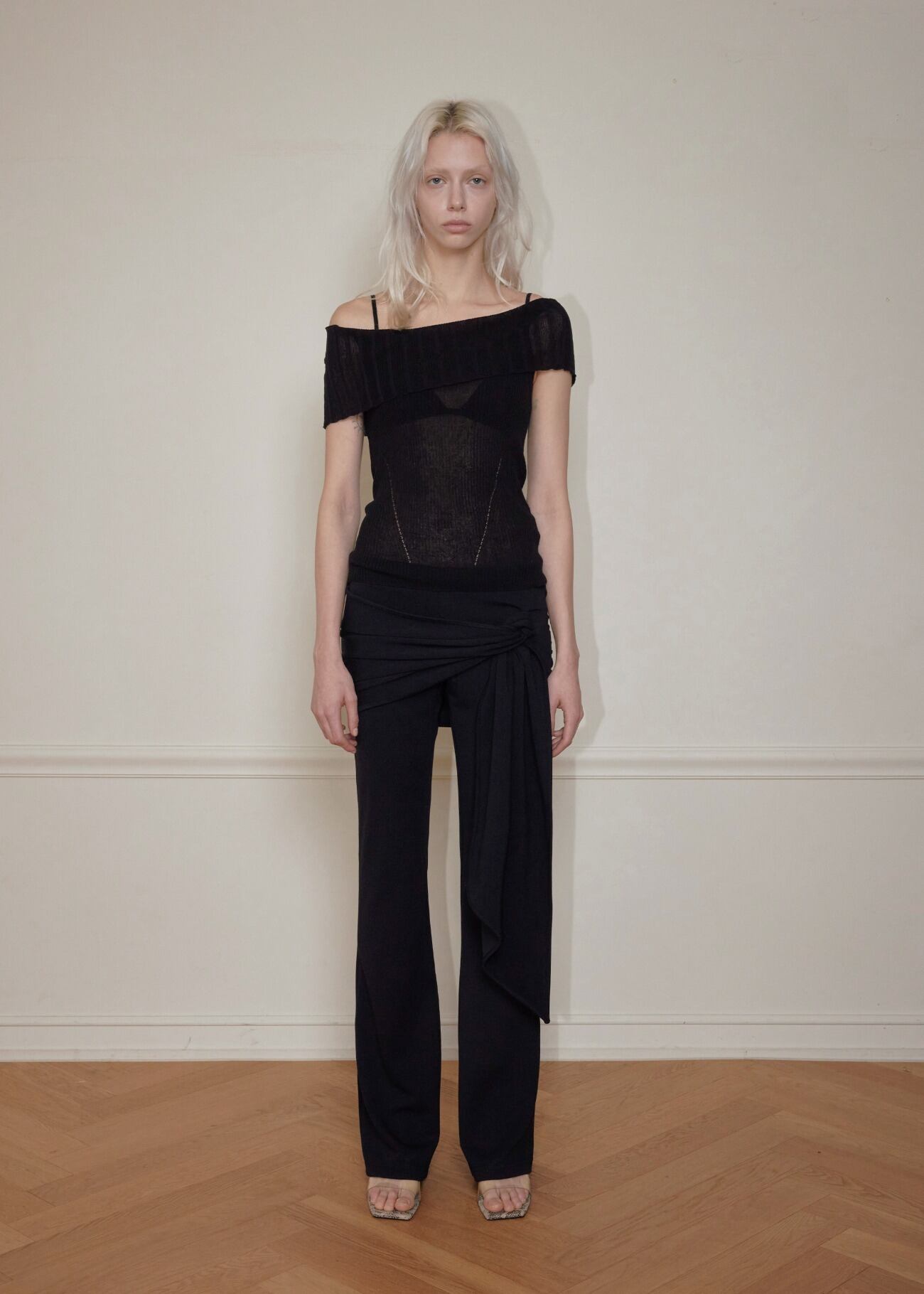 BOHEMSEO ボヘミアンソウル オフショルダー BOHEMSEO] LINEN OFF-SHOULDER KNIT, BLACK 正規品 韓国ブランド 韓国