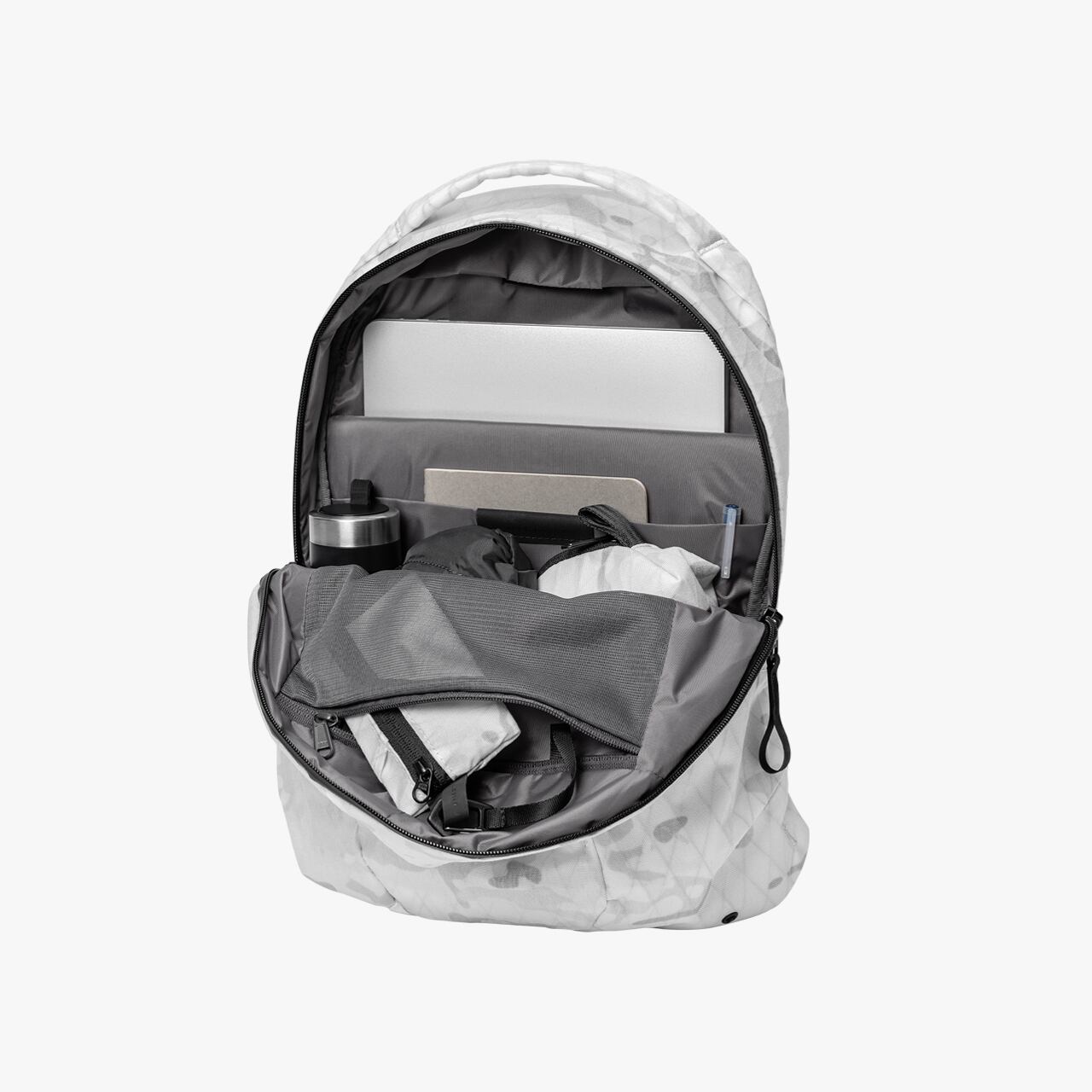 THIRTEEN DAYBAG-XPAC MULTICAM WHITE ALPINE(LIMITED) | HACES JAPAN