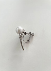 プチボウパール( ピアス / イヤリング)