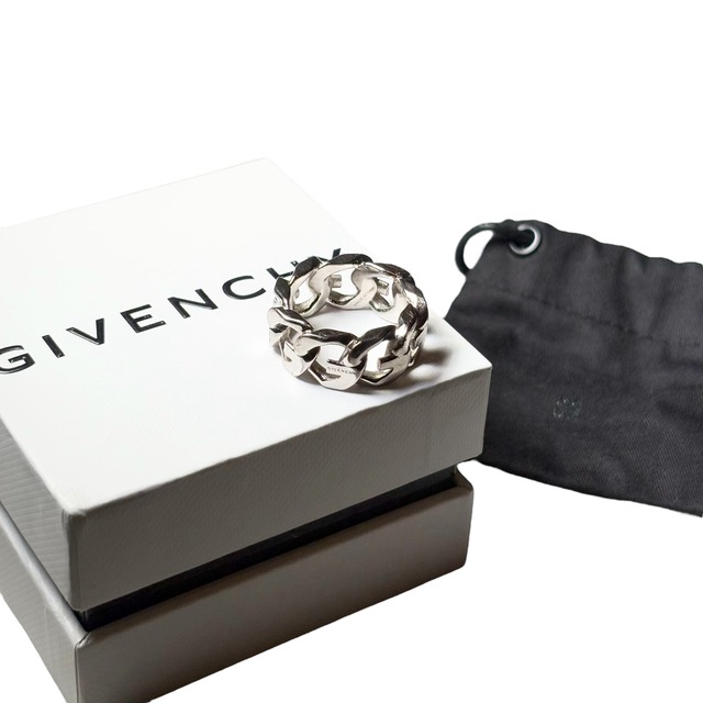 GIVENCHY “G chain” ring