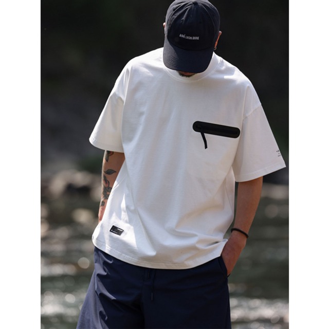 Front pocket design Tee C1015