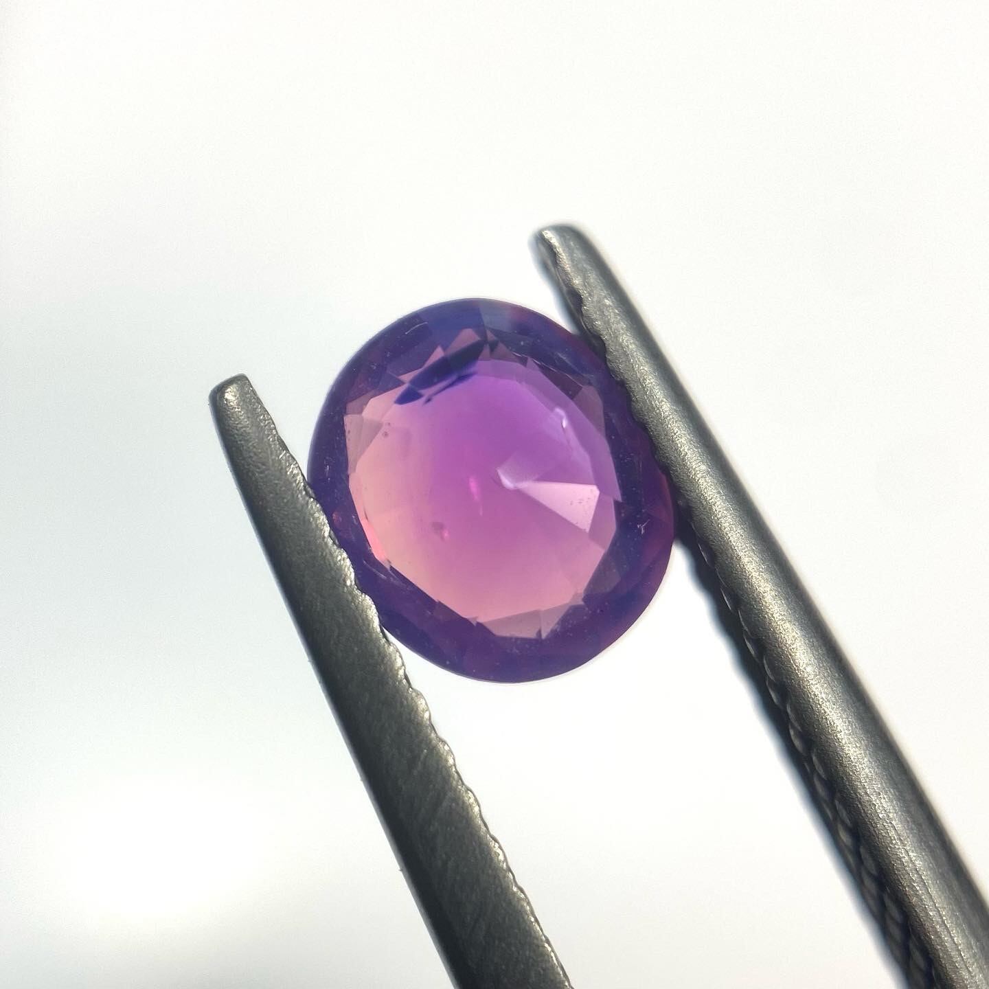 鮮やかなオーロラ　サファイア