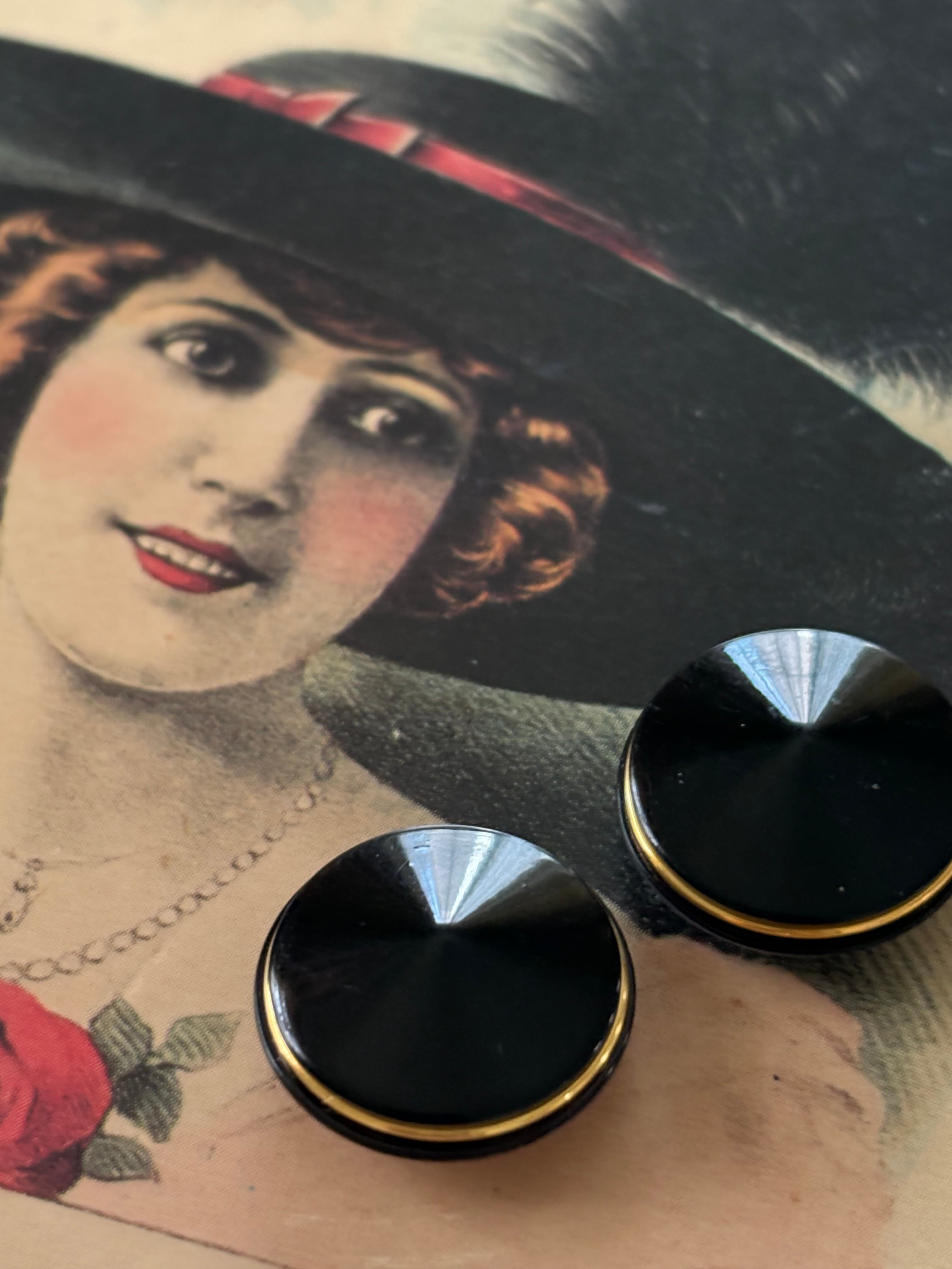 17mm Japanese ヴィンテージボタン ブラック×ゴールド 円錐 アクセサリーパーツ 装飾材
