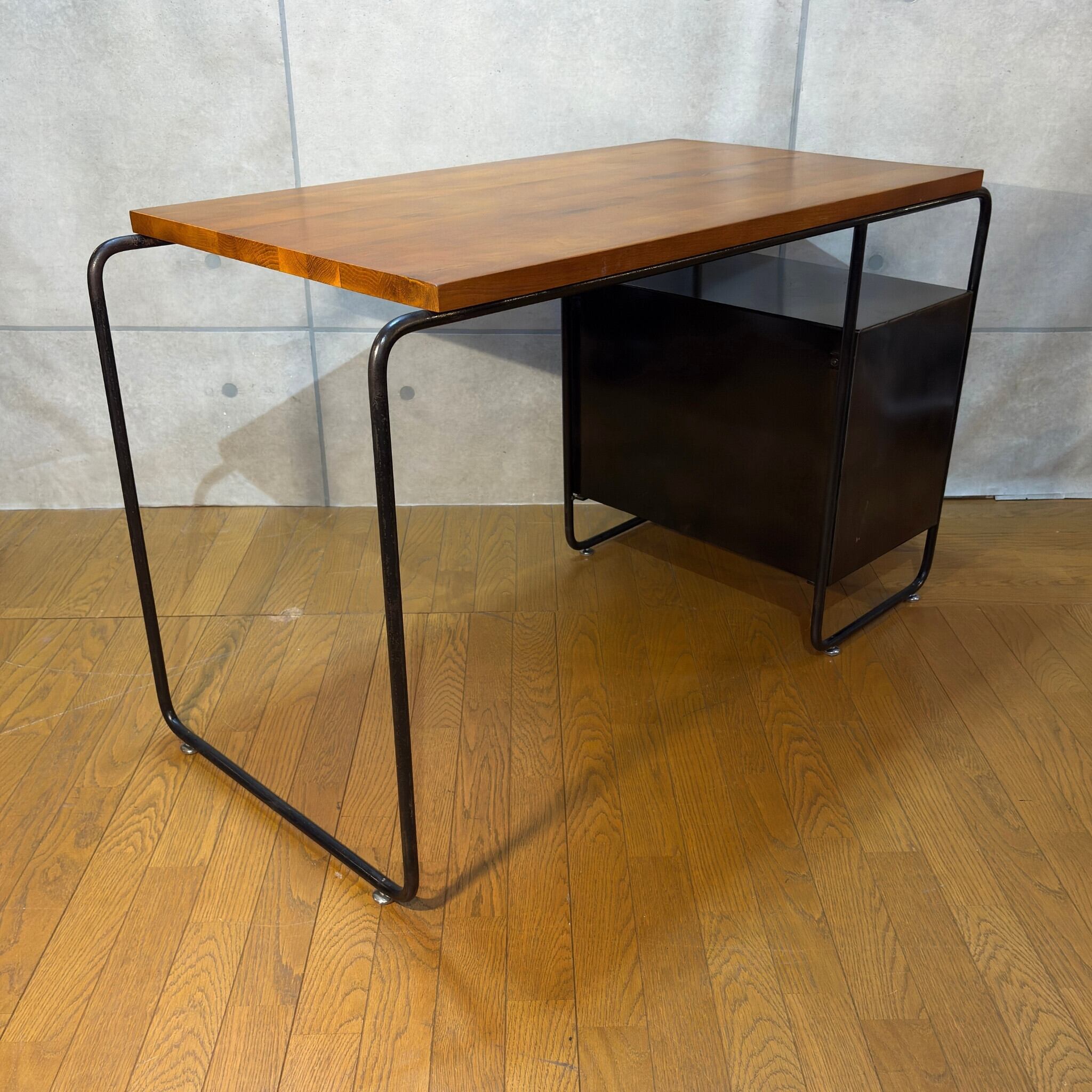 【美品】ACME Furniture BELLS FACTORY DESK USED】ACME Furniture アクメファニチャー BELLS FACTORY DESK W120