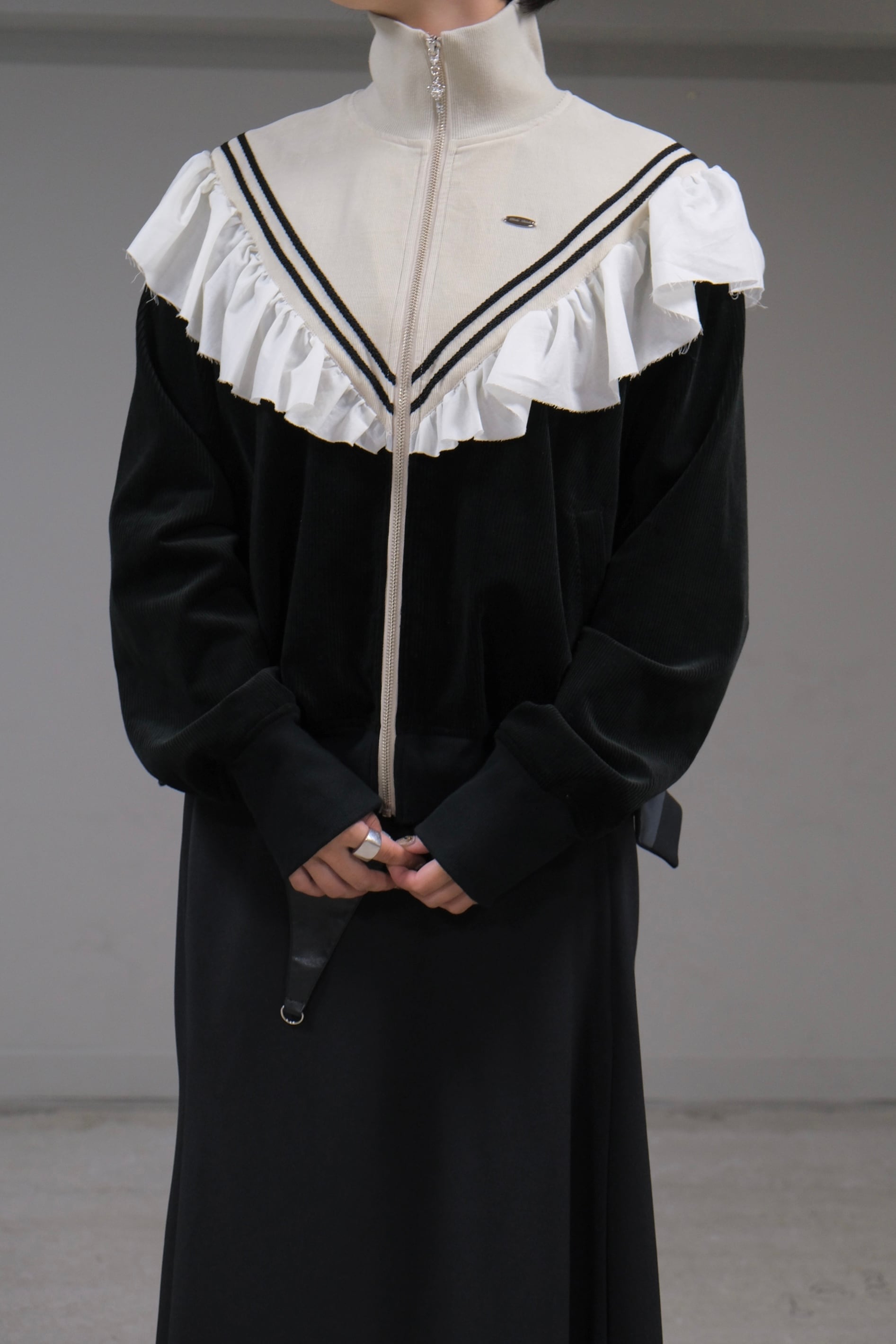 Tanaka Daisuke】FRILL CORDUROY TRACK JACKET | loop