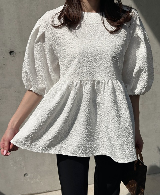 ◆即納◆ジャガードWHITEフレアトップス（ご注文から1-4営業日でお届け）