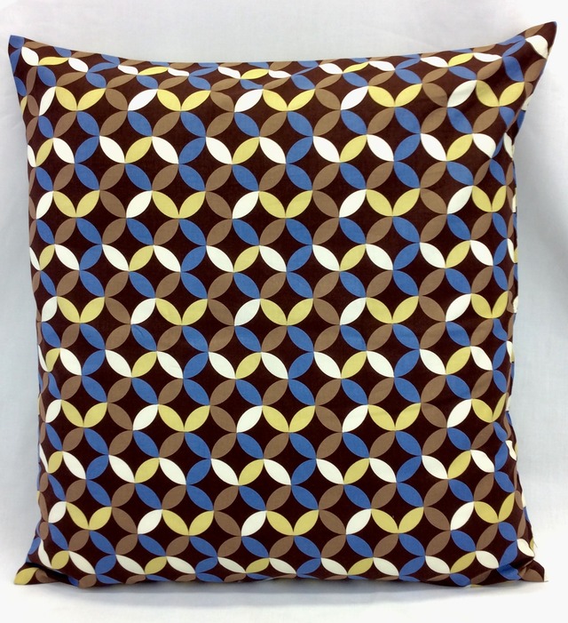 座布団カバー 55×59cm 七宝 焦茶色