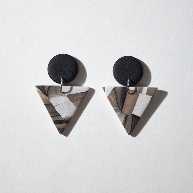 Matte : Black Dangle Triangle