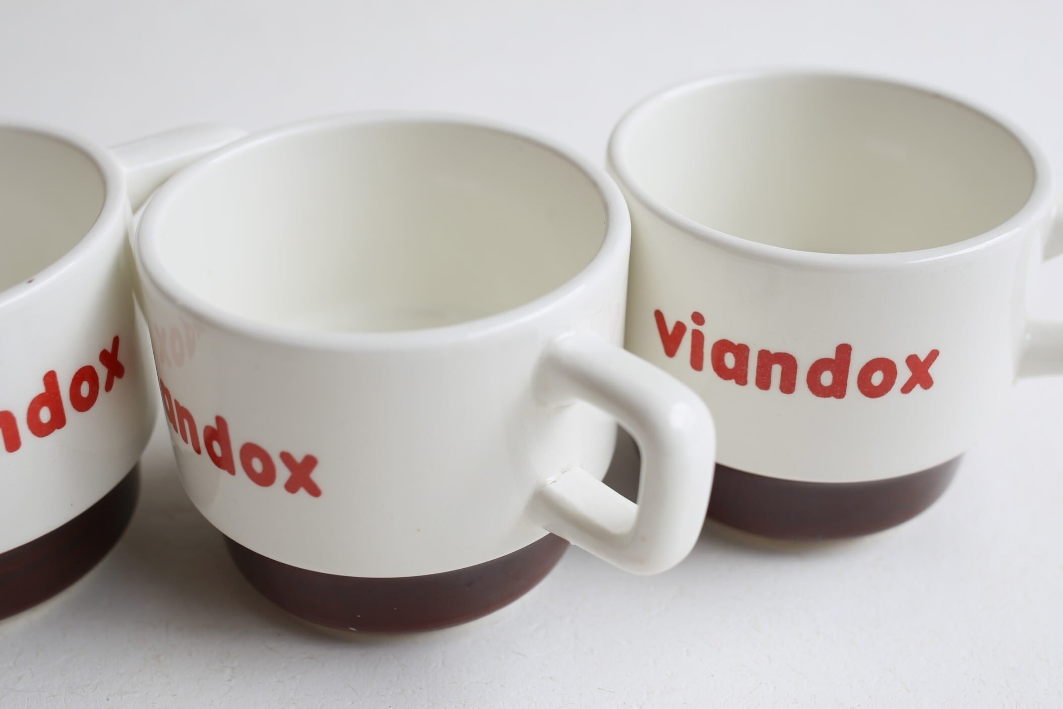 フランス アンティーク ヴィンテージ サルグミンヌ『VIANDOX』 カップ