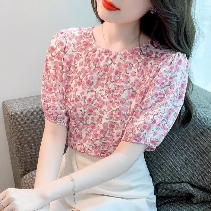 トップス レディース 2色 Tシャツ シャツ ブラウス S M L XL 2XL 半袖 ラウンドネック かわいい 大人可愛い きれいめ 上品 エレガント フェミニン おしゃれ お洒落 綺麗 お嬢様 おとな ナチュラル こなれ感 ラブリー キュート ガーリー レトロ ロマンチック 抜け感 主役級 存在感 花柄 フラワー OL 通勤 学生 通学 デート お出かけ 女子会 美術館巡り ピンク グリーン 夏 20代 30代 40代 韓国 韓国系 着回し 普段使い モテ 流行 インスタ 送料無料