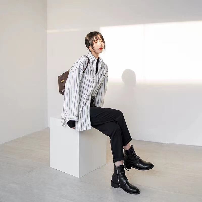 レギュラーカラーストライプシャツ