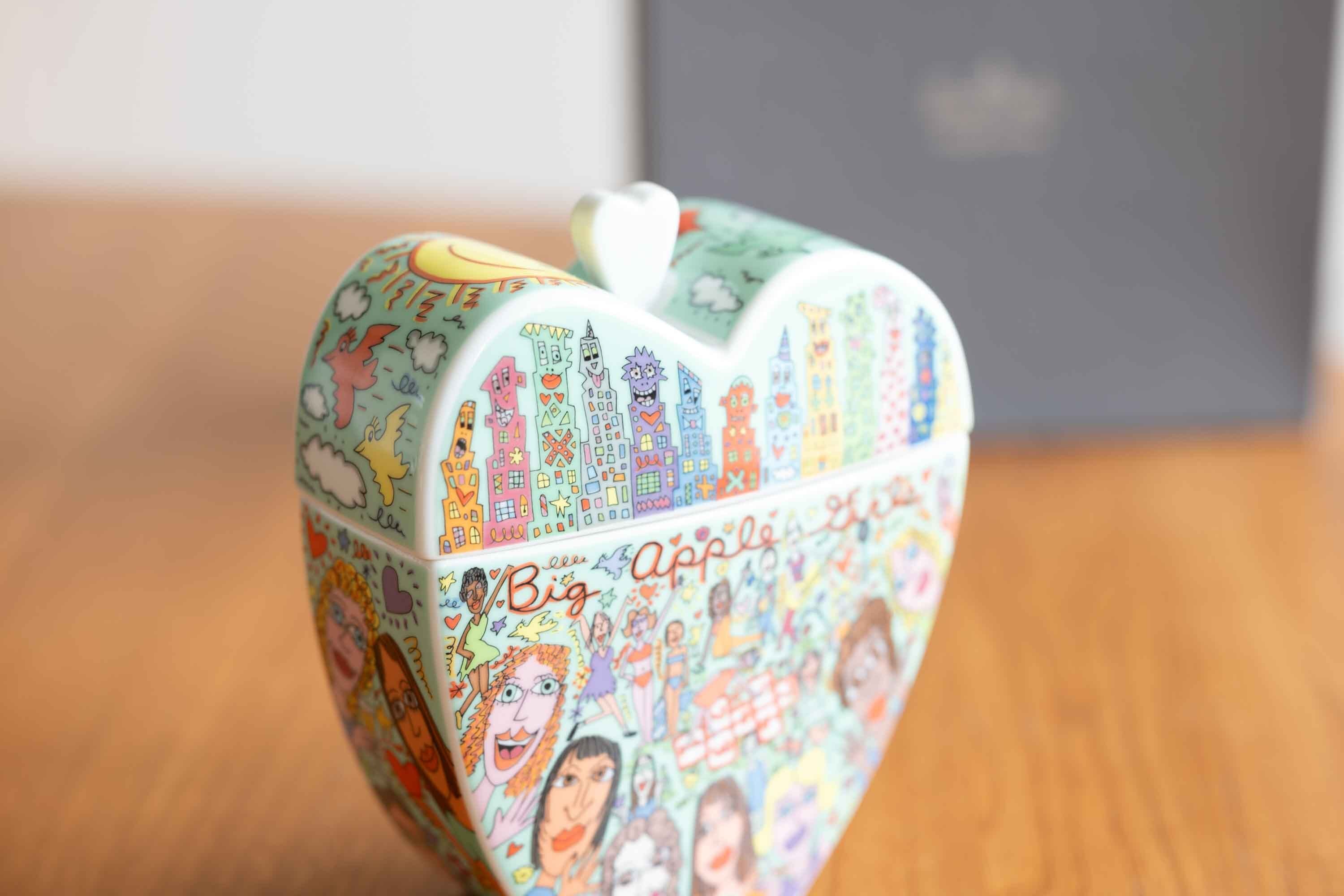 James Rizzi ジェームス・リジィ デザイン- BIG APPLE GIRLS - 2002年