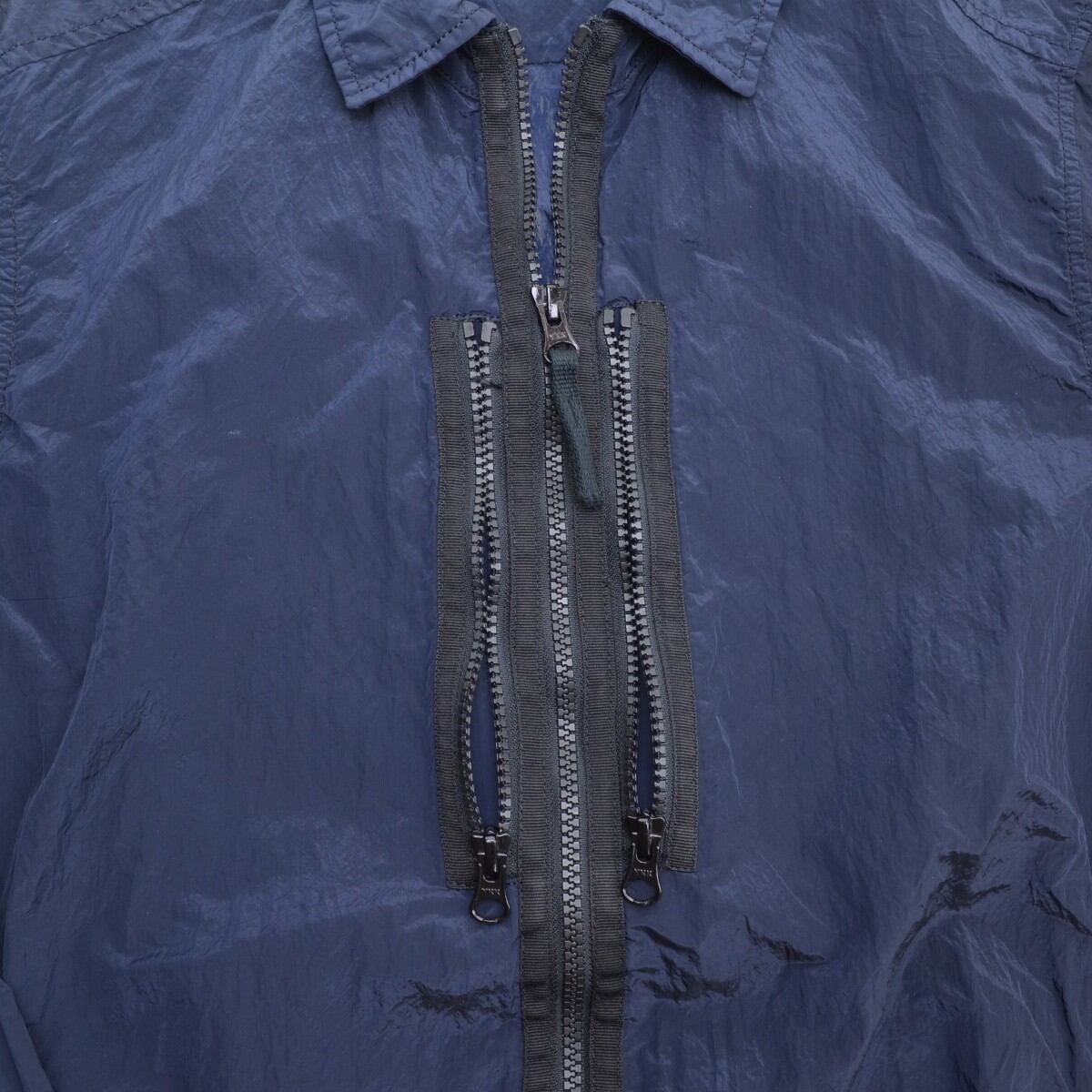 ☆新品 ナイロンメタルプルオーバー 新品 ネイビー Sサイズ-