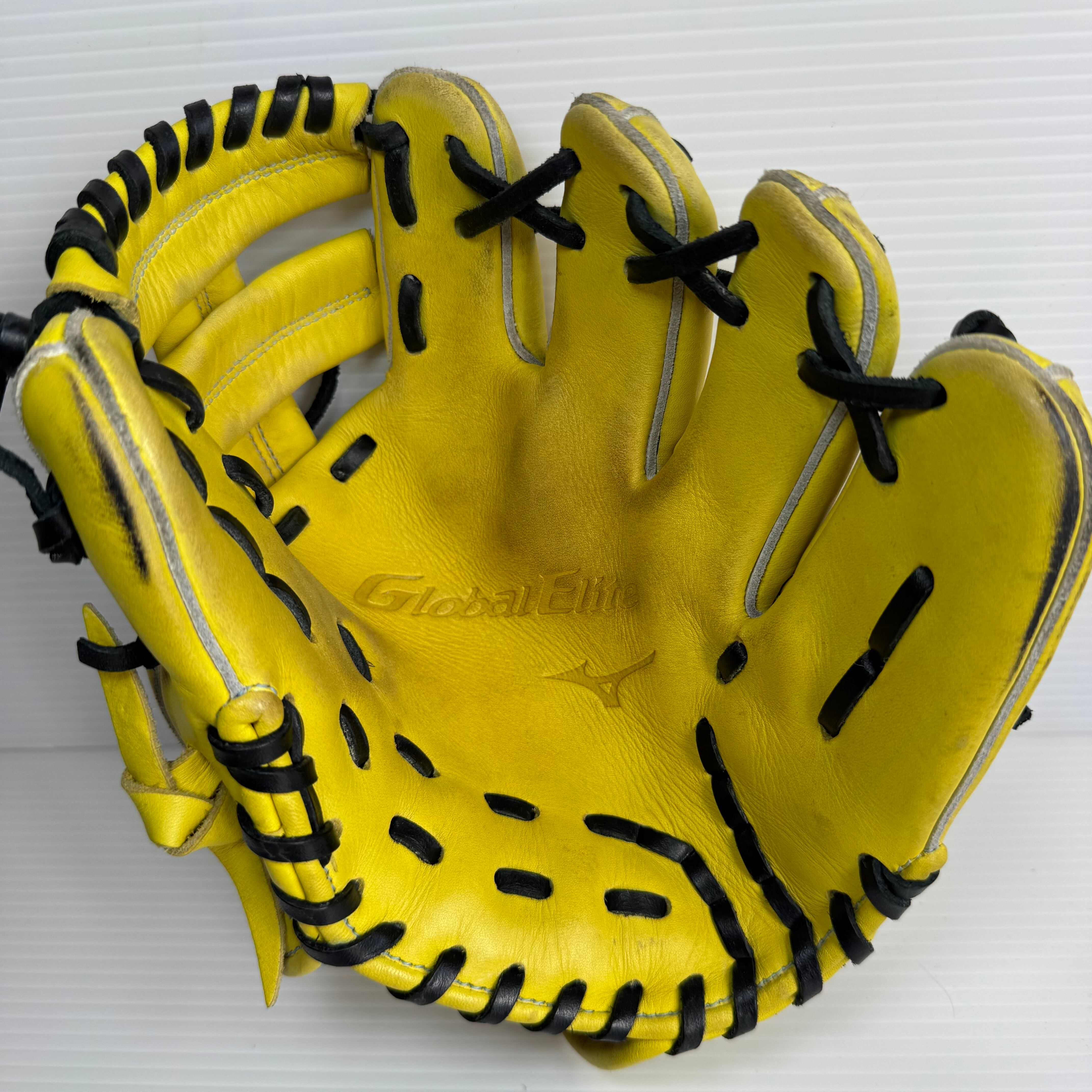 MIZUNO Global Elite トレーニンググラブ オールラウンド向け 守備練習