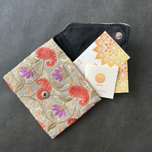 刺繍ミニポーチ　C