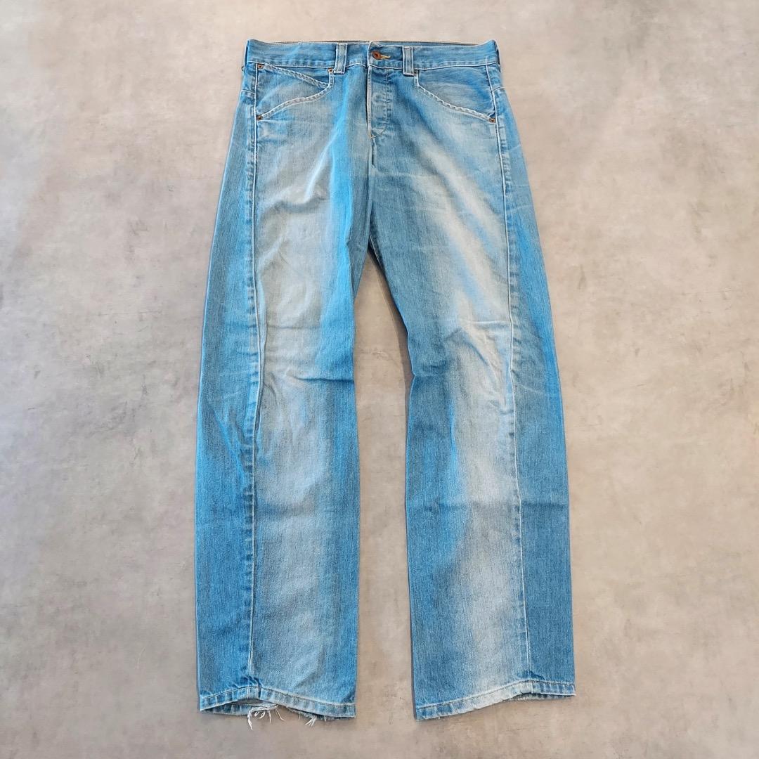 リーバイス エンジニアード ジーンズ W32 00s 古着 青 立体 17820