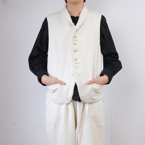 GUPTIHA(グプティハ) TEORI Washed Twill Gilet 手織りコットンツイル ベスト(ホワイト)
