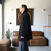 THE DAY(ザデイ)MOLESKIN DOUBLE BREASTED JACKETスタイル。