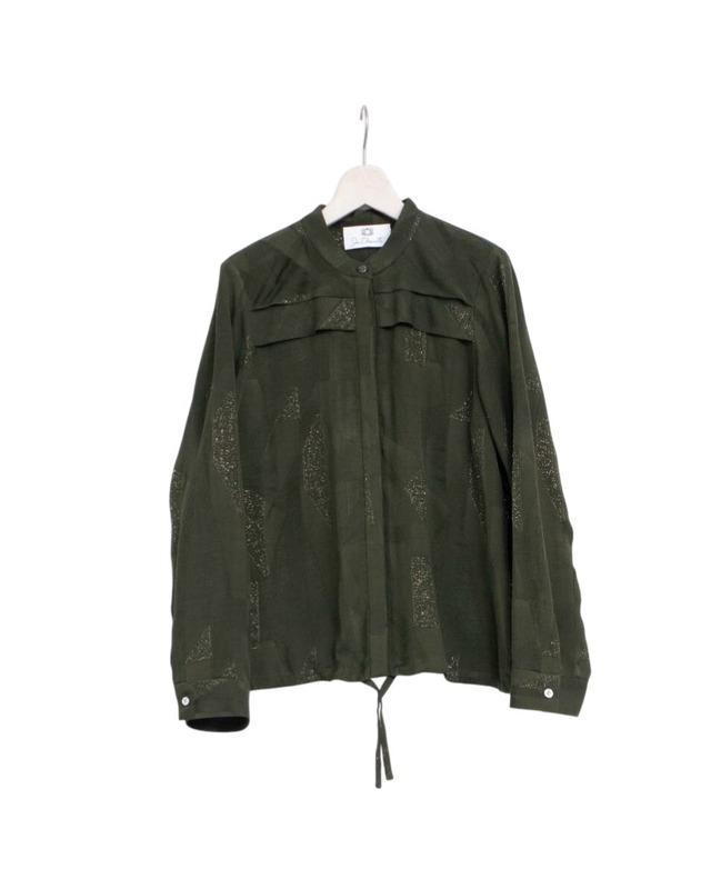 夜を優しく照らす街灯のようなブラウス | CH-33138-B_KHAKI