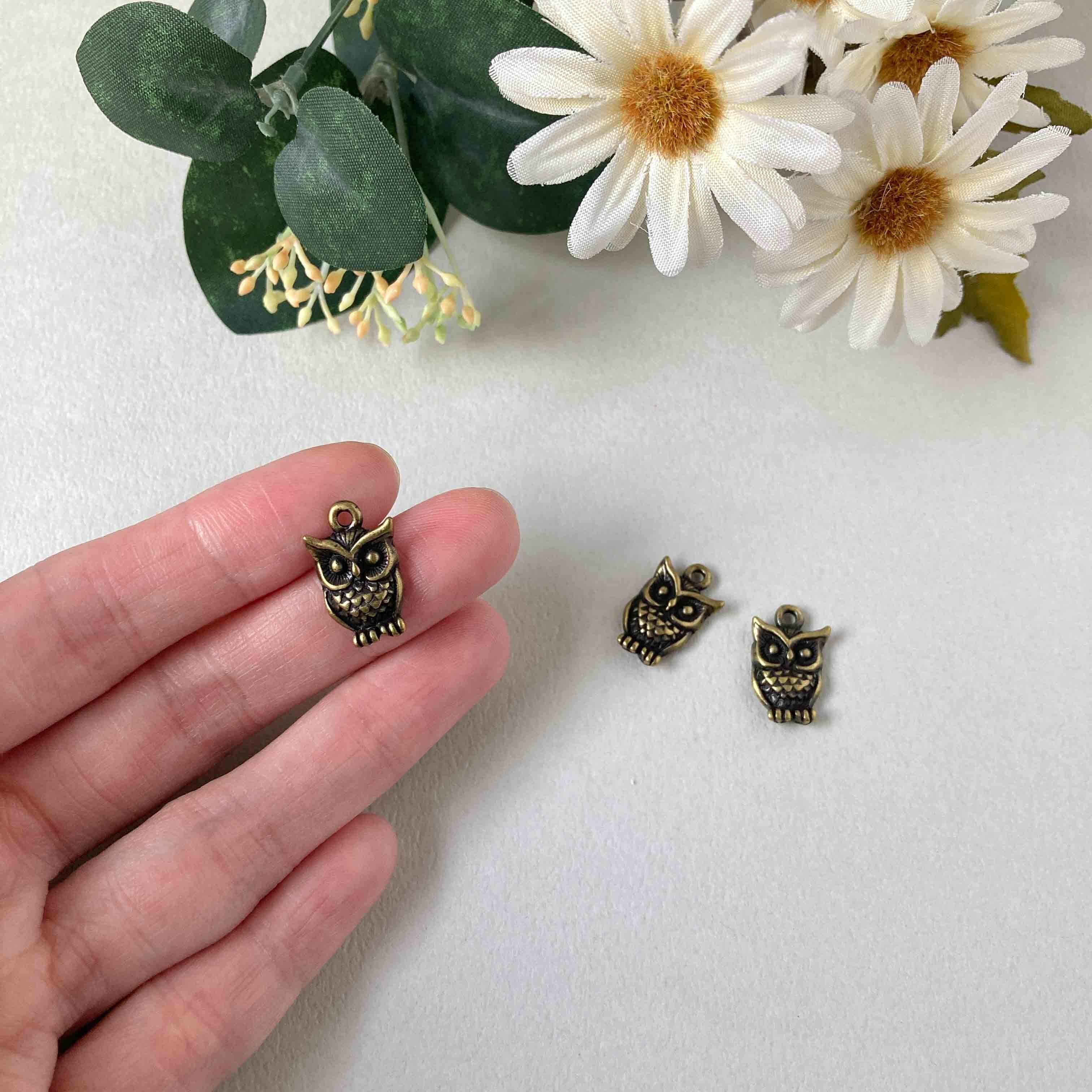 アンティーク風 ミミズクのチャーム