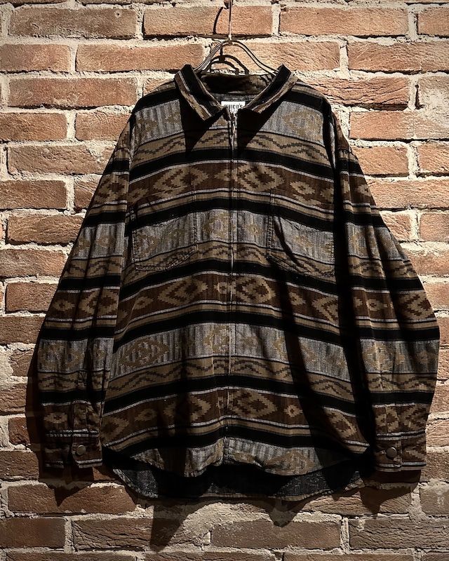 【Caka act3】“CHICO’S” Horizontal Ethnic Stripe Vintage Zip Up Shirt