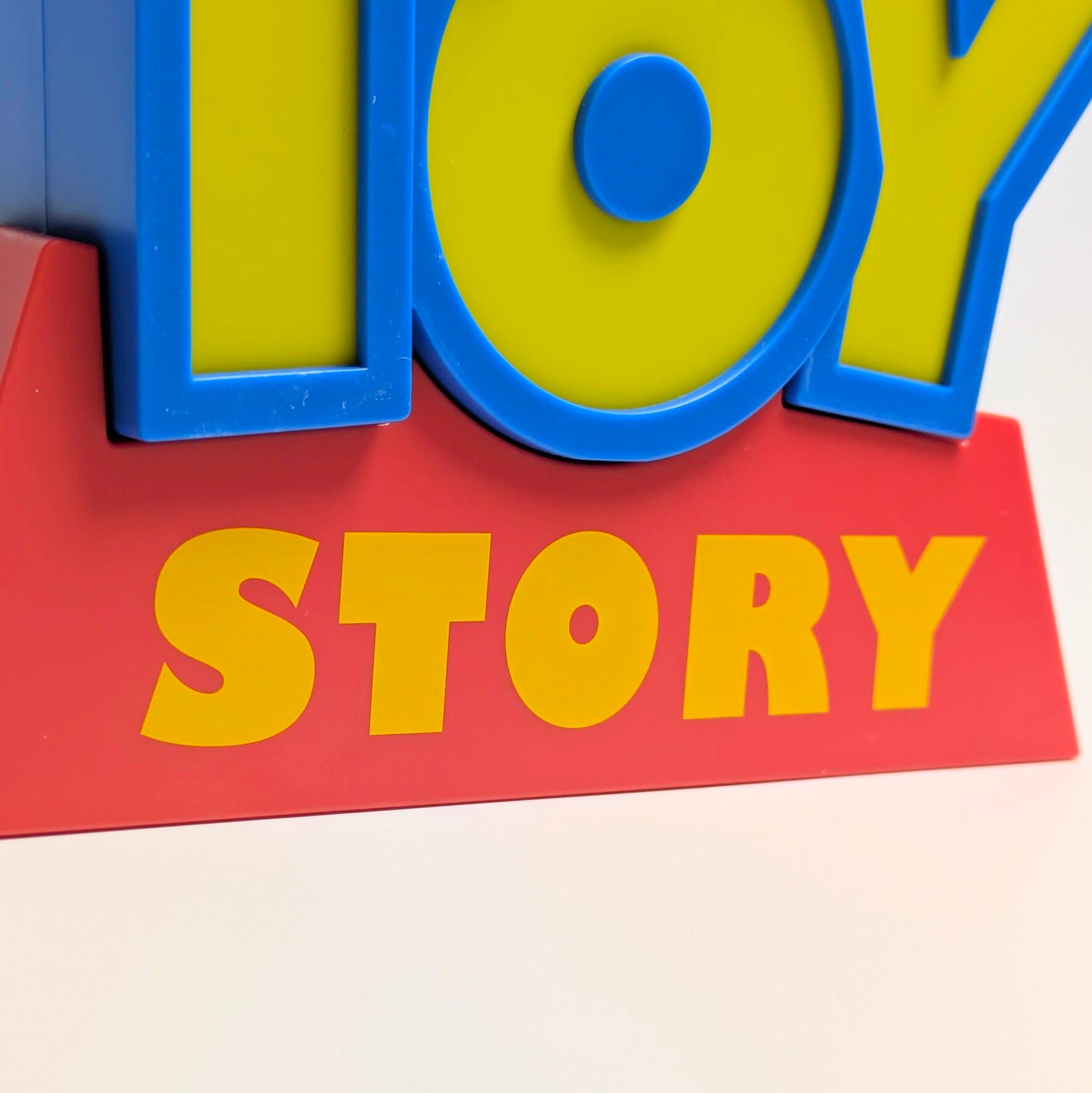 再入荷!【 TOY STORY(トイストーリー )】『 30th Anniversary TOY STORY 3Dロゴ LEDライト』 デスクトップライト / ルームライト〚 アメリカン雑貨 アメトイ 〛
